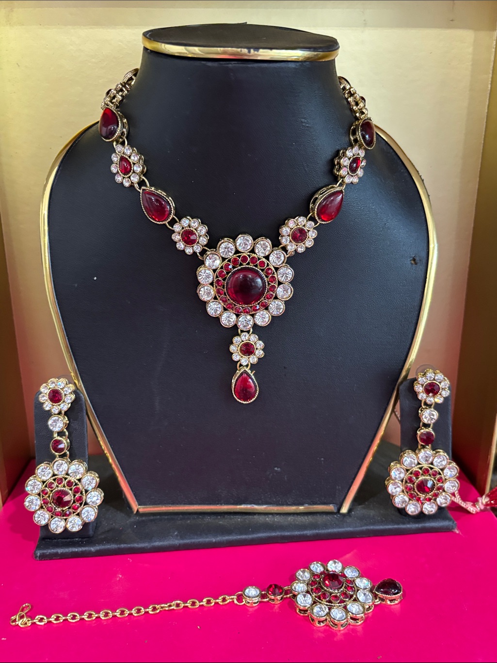 Elegant Gold-Tone Red Stone Floral Necklace Set - Women Jewelry